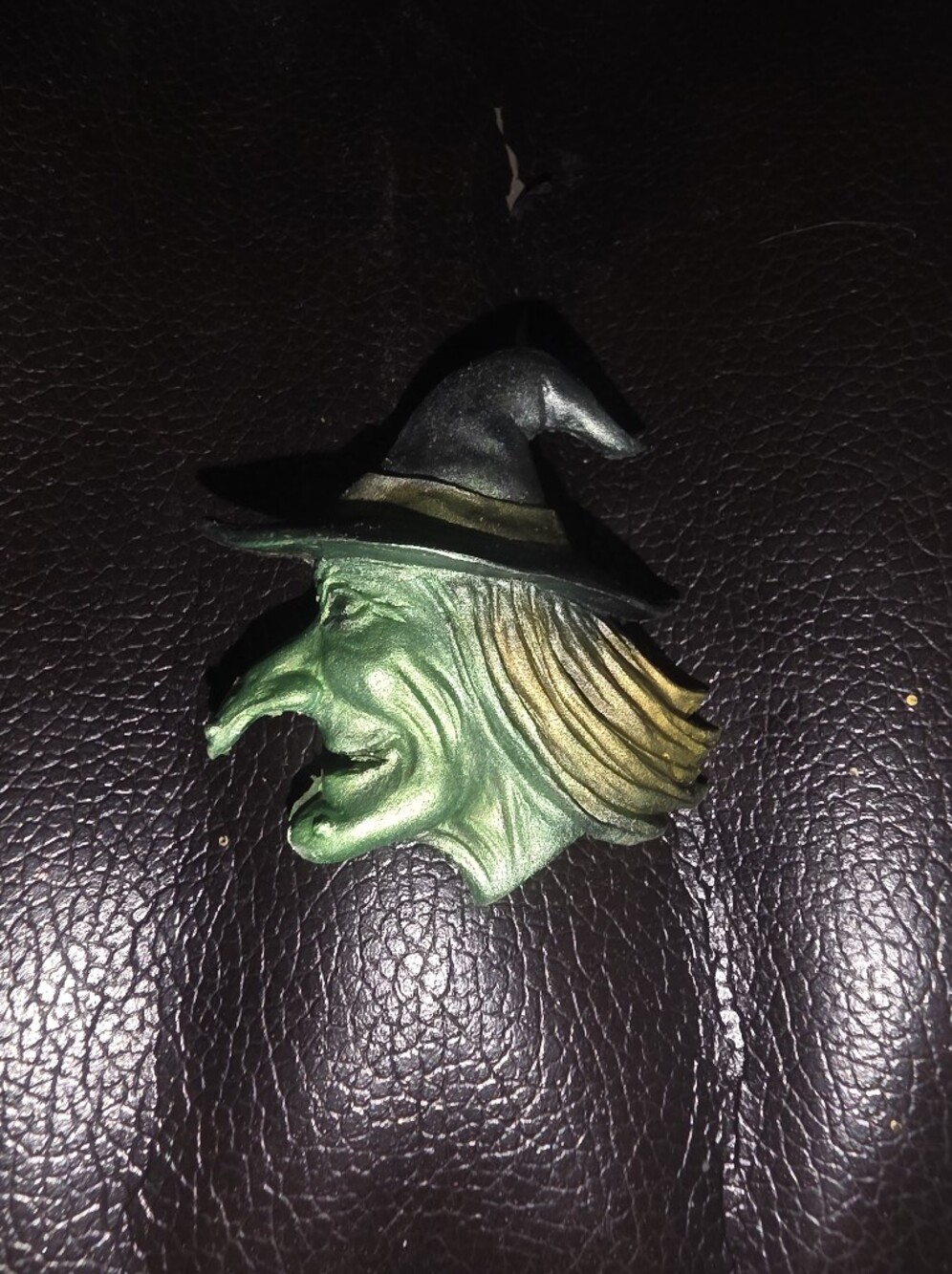 Green Resin Wicked Witch Head Brooch Perfect For Halloween!